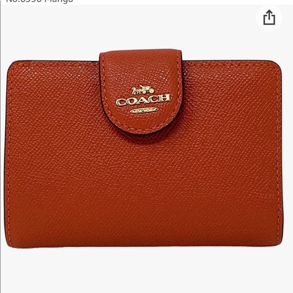 Coach Handbags - COACH Crossgrain Leather Medium Corner Zip Wallet  Mango